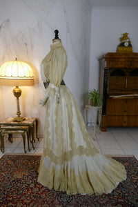 Antique two‑piece Edwardian dress, ca. 1901, Macheret New York & Paris, silk crepe and lace