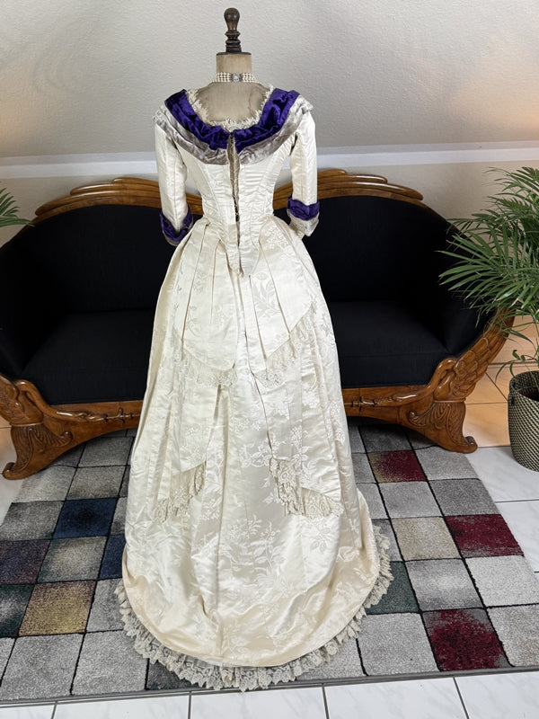 SCOTT Antikes Abendkleid aus Seide, Liverpool, ca. 1890