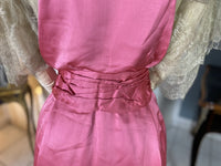 Rosa Satin-Abendkleid aus der Titanic-Ära, ca. 1912