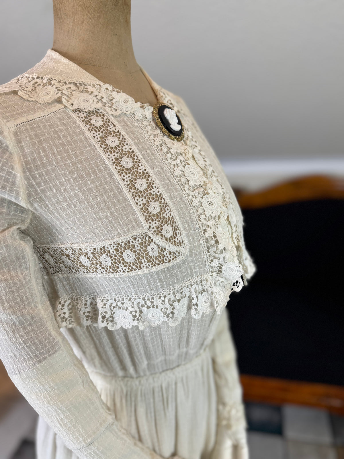 Antikes Crêpe-Baumwollkleid, ca. 1914