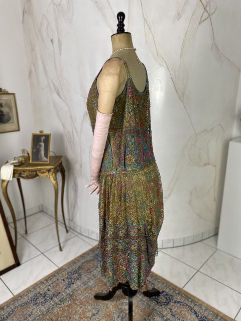 Antikes, besticktes Lamé-Abendkleid, Amerika, ca. 1926
