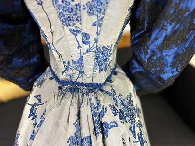 Antikes Empfangskleid, England, ca. 1896