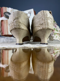 Bestickte Rokoko-Schuhe, ca. 1790