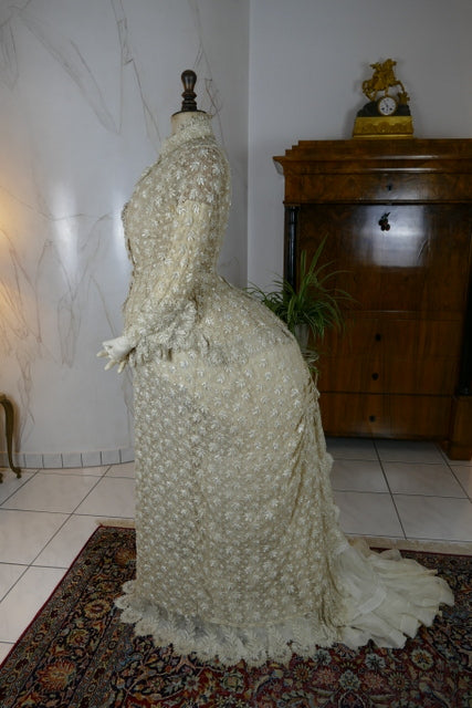 Antikes besticktes Spitzen-Bustle-Überkleid, 1880er Jahre