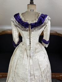 SCOTT Antikes Abendkleid aus Seide, Liverpool, ca. 1890