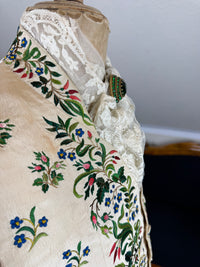 Georgian Cream Silk Embroidered Waistcoat, England ca. 1790 – Vibrant Antique Menswear