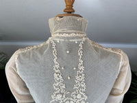 Bluse mit Soutache-Applikation, ca. 1915