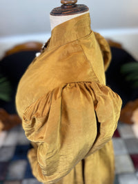 Antikes Regency-Kleid aus goldener Moiré-Seide, ca. 1815-1820