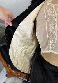 Antikes Gehkleid aus der Titanic-Ära, ca. 1912 – dreiteiliges Ensemble aus Samt