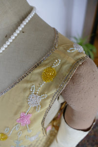 Antikes seidenes, perlenbesetztes Cocktailkleid, ca. 1926
