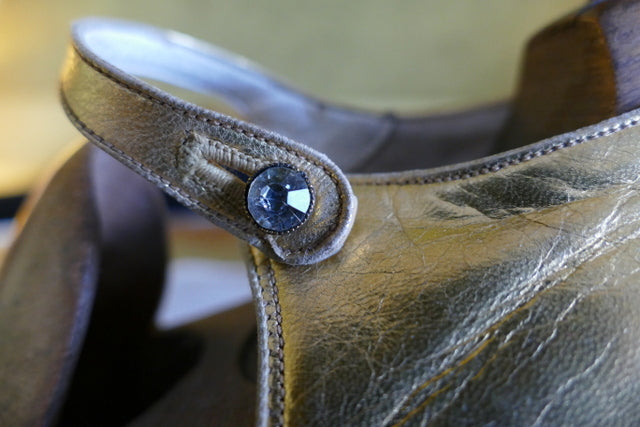 Antike goldene Ledertanzschuhe, ca. 1924