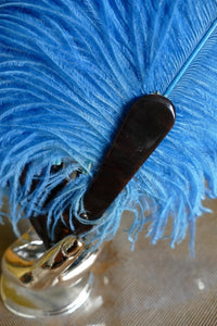 Blau schattierter Fächer aus Straußenfedern, 1920er Jahre