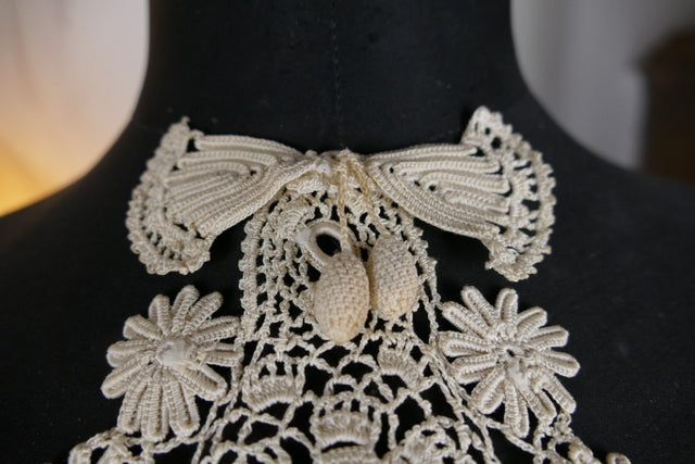 Jabot, ca. 1905