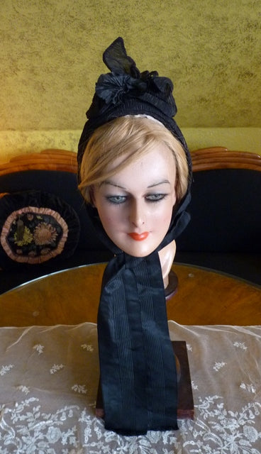 Trauerhaube, ca. 1888