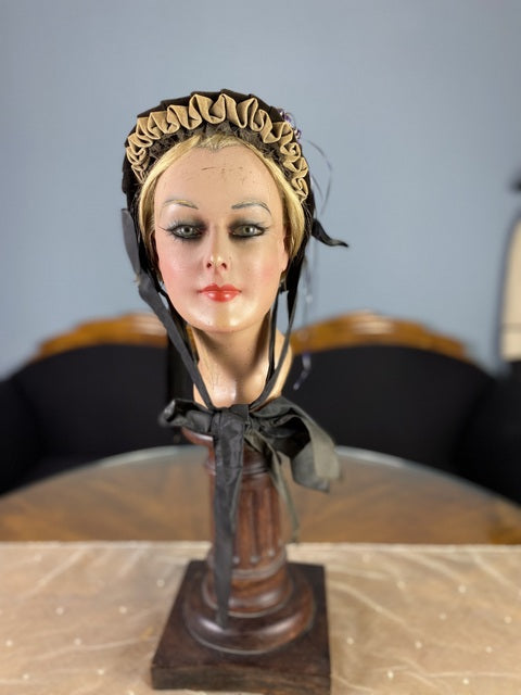 Bonnet en feuille de chêne, vers 1860