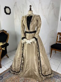 Nachmittagskleid, ca. 1890
