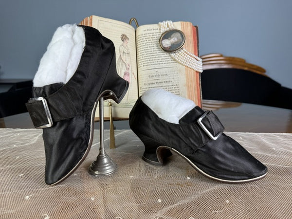Late Baroque Women’s Shoes, 1730s–1740s – Rare 18th‑Century English Silk Footwear