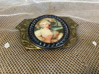 Gürtelschnalle mit Rokoko-Dame, ca. 1890