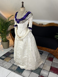 SCOTT Antikes Abendkleid aus Seide, Liverpool, ca. 1890
