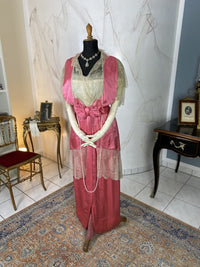 1912 pink wild silk dress with lace collar, chiffon sleeves and decorative buttons, antique Edwardian gown