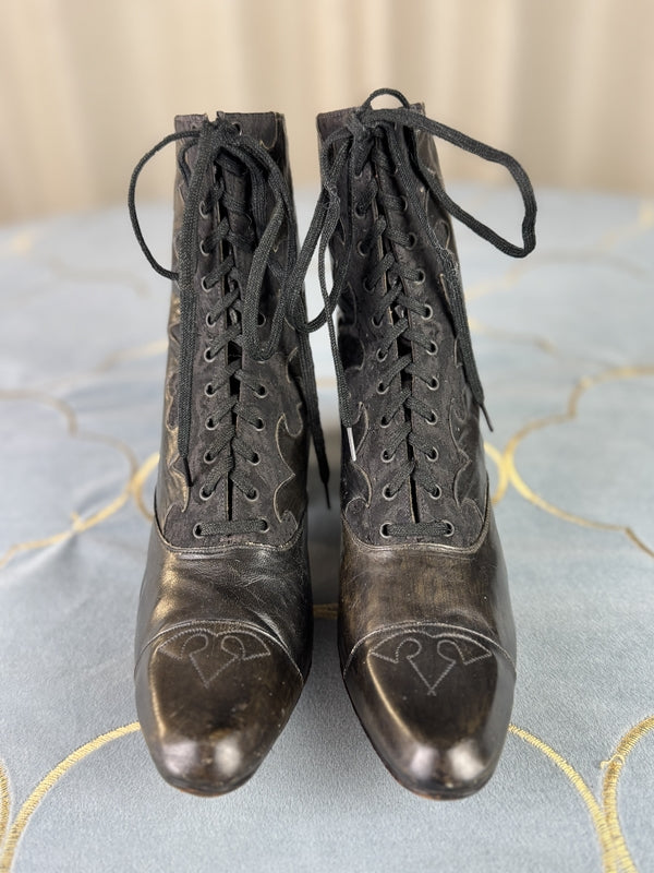 Ungetragene Schnürstiefel, ca. 1900