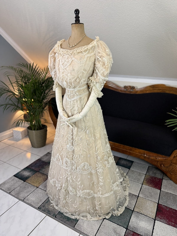 Robe-lingerie édouardienne antique, vers 1903