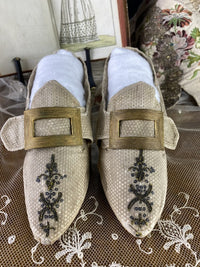 Bestickte Rokoko-Schuhe, ca. 1790