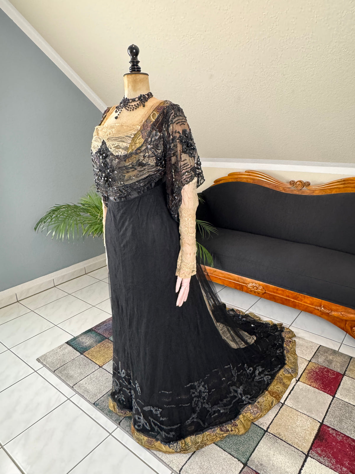Antikes edwardianisches Abendkleid ca. 1906 – Seide, Spitze, Tüll & Brokat aus England