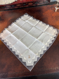 ROYAL Antiquitätensammlung von Trauer-Taschentüchern, 19 Stück mit Württemberg-Monogrammen, um 1900