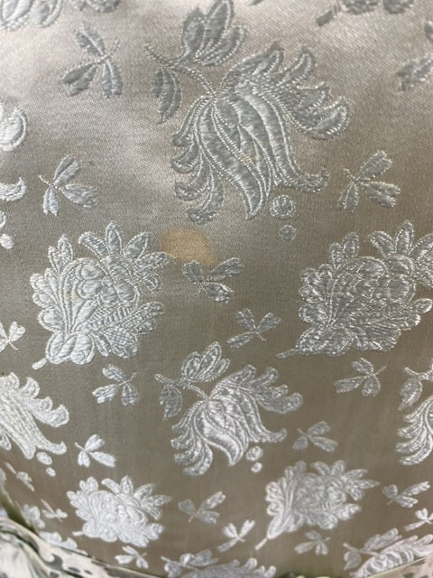 Antikes zweiteiliges Dinnerkleid aus Seidenbrokat, ca. 1898