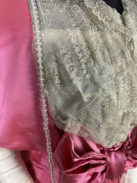 Rosa Satin-Abendkleid aus der Titanic-Ära, ca. 1912