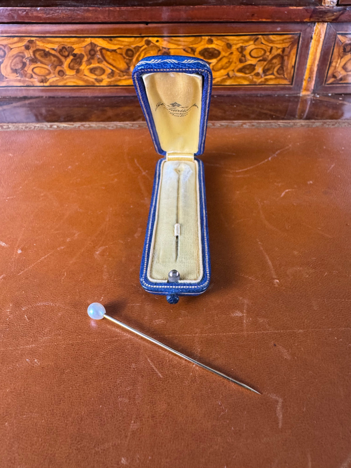 Gold Tie Pin with Pearl in Original Friedländer Berlin Case, Kaiser Wilhelm II.