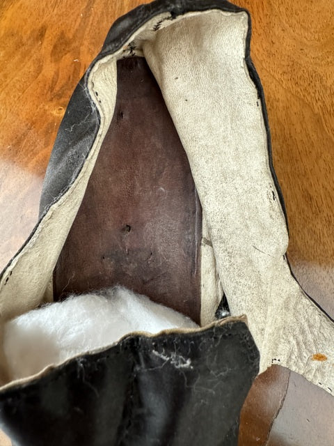 Spätbarocke Damenschuhe, 1730er–1740er Jahre – Seltene englische Seidenschuhe aus dem 18. Jahrhundert