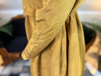 Antikes Regency-Kleid aus goldener Moiré-Seide, ca. 1815-1820