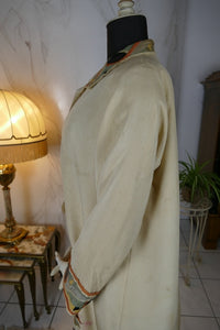 Ägyptische Revival Seidenjacke, ca. 1924 – Appliqué-Motive mit Sphinx, Skarabäus & Pyramide