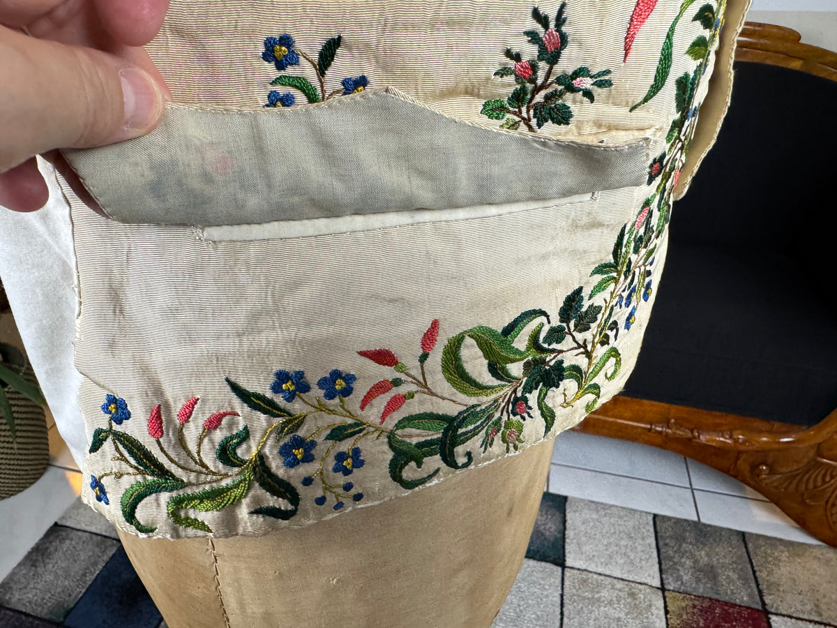 Georgian Cream Silk Embroidered Waistcoat, England ca. 1790 – Vibrant Antique Menswear