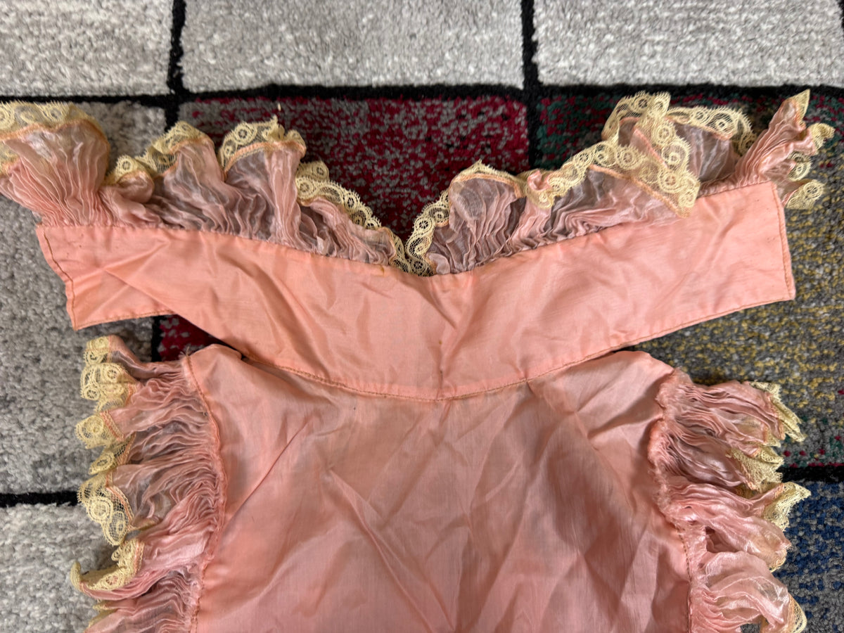 French Pink Ruffled Bust Insert, ca. 1901 – Belle Époque Lingerie