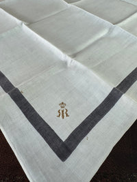ROYAL Antiquitätensammlung von Trauer-Taschentüchern, 19 Stück mit Württemberg-Monogrammen, um 1900