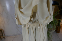 Antikes Brautkleid aus Seidensatin-Crêpe, Amerika, ca. 1925