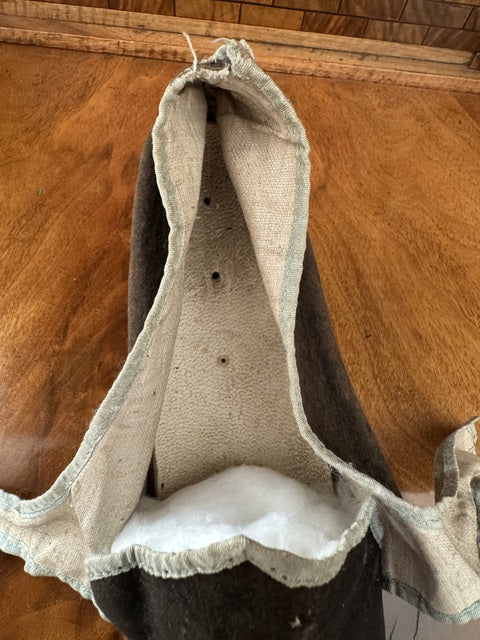 Spätbarocke Damenschuhe, 1730er–1740er Jahre – Seltene englische Seidenschuhe aus dem 18. Jahrhundert