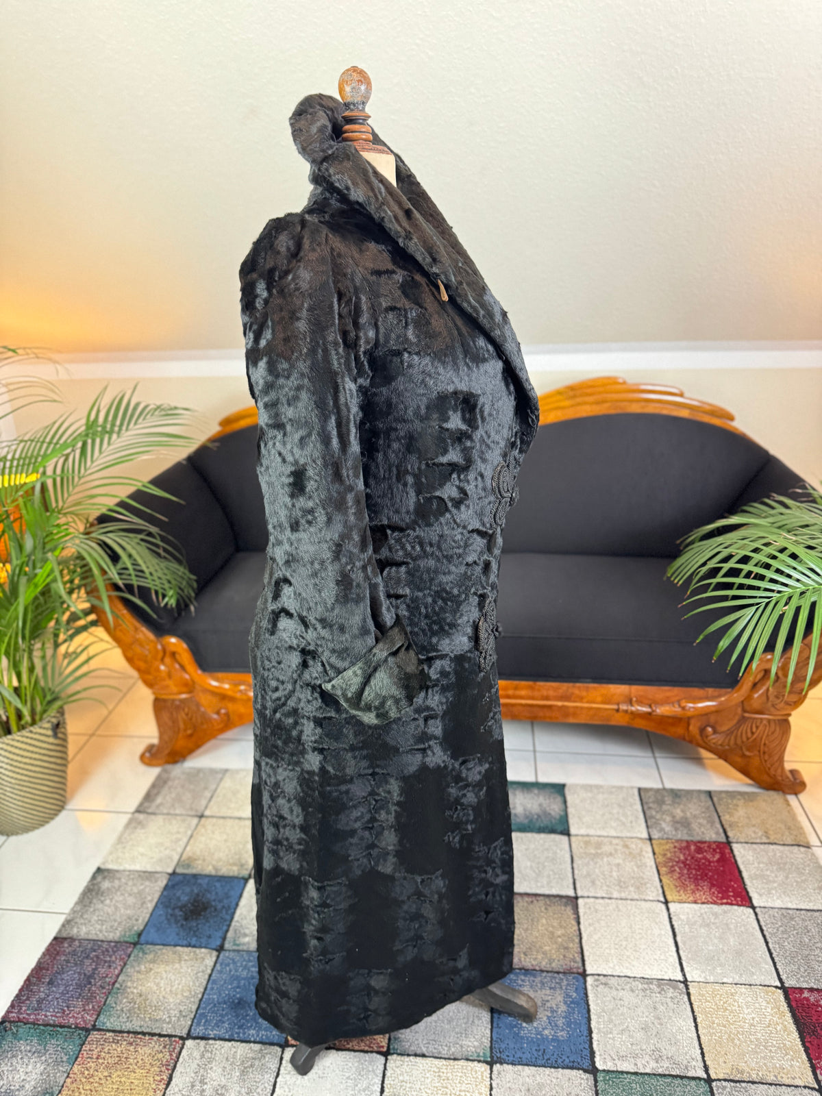 Antique Edwardian ca. 1904 Long Black Faux Beaver‑Fur Coat – Victor Tailoring Co., Chicago