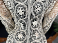 Antike Teneriffa-Spitzenjacke von 1911 – Feine Nadelspitzen-Medaillonarbeit
