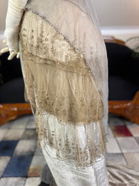 Antikes GUSTAVE BEER Abendkleid – Seidenchiffon &amp; Samt, Paris Couture ca. 1912