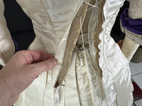 SCOTT Antikes Abendkleid aus Seide, Liverpool, ca. 1890