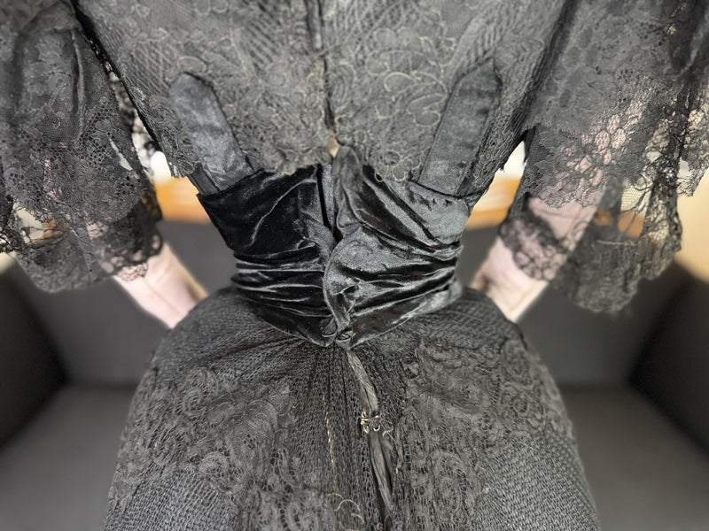 RA HIGGINS "Mohnblumenkleid", Pittsburgh, ca. 1896