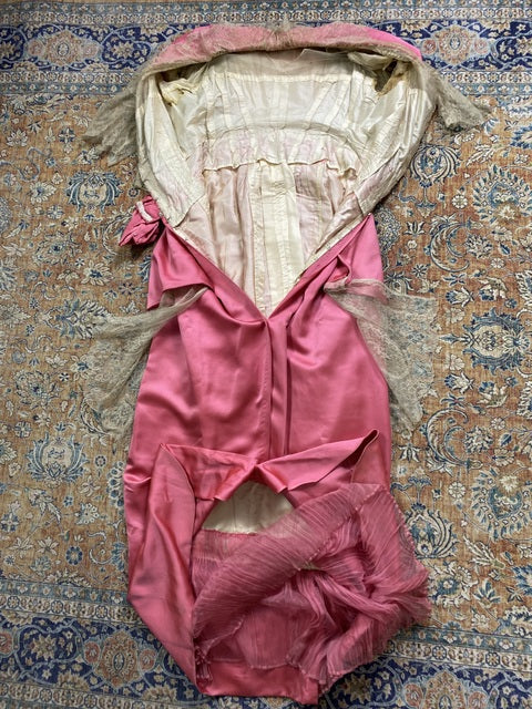 Rosa Satin-Abendkleid aus der Titanic-Ära, ca. 1912