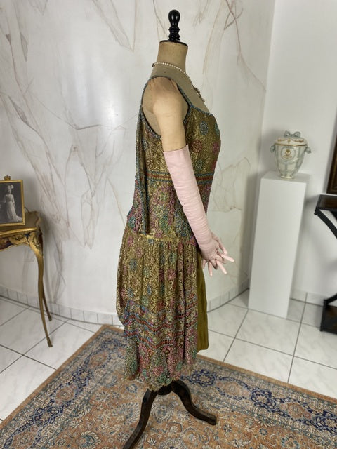 Antikes, besticktes Lamé-Abendkleid, Amerika, ca. 1926
