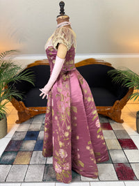 Antikes lilafarbenes Seiden-Ballkleid aus der viktorianischen Ära, ca. 1895