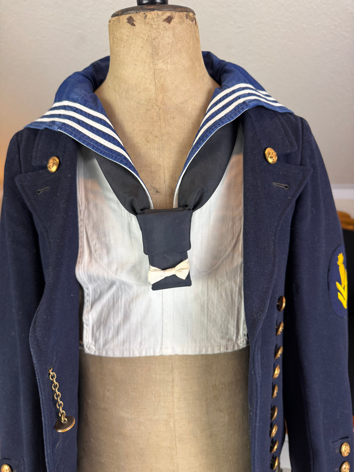 Einzigartige Sammlung zur deutschen Marine & Luftschifftruppe aus dem Ersten Weltkrieg, ca. 1914 – Messjacket von Willi Zunner mit Fotos und Feldpost