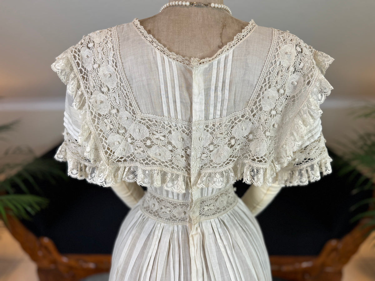 Antikes edwardianisches Teekleid aus Leinen, ca. 1906